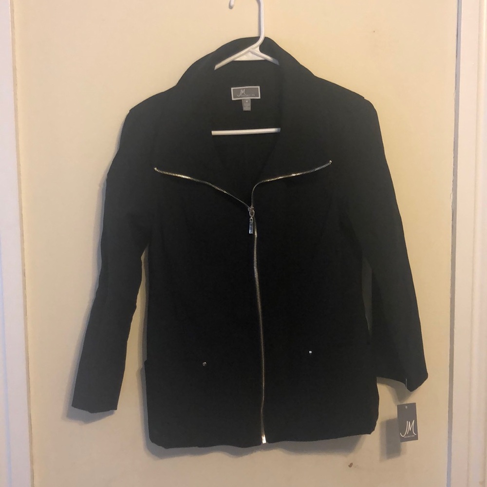Black jacket with 3/4 sleeves